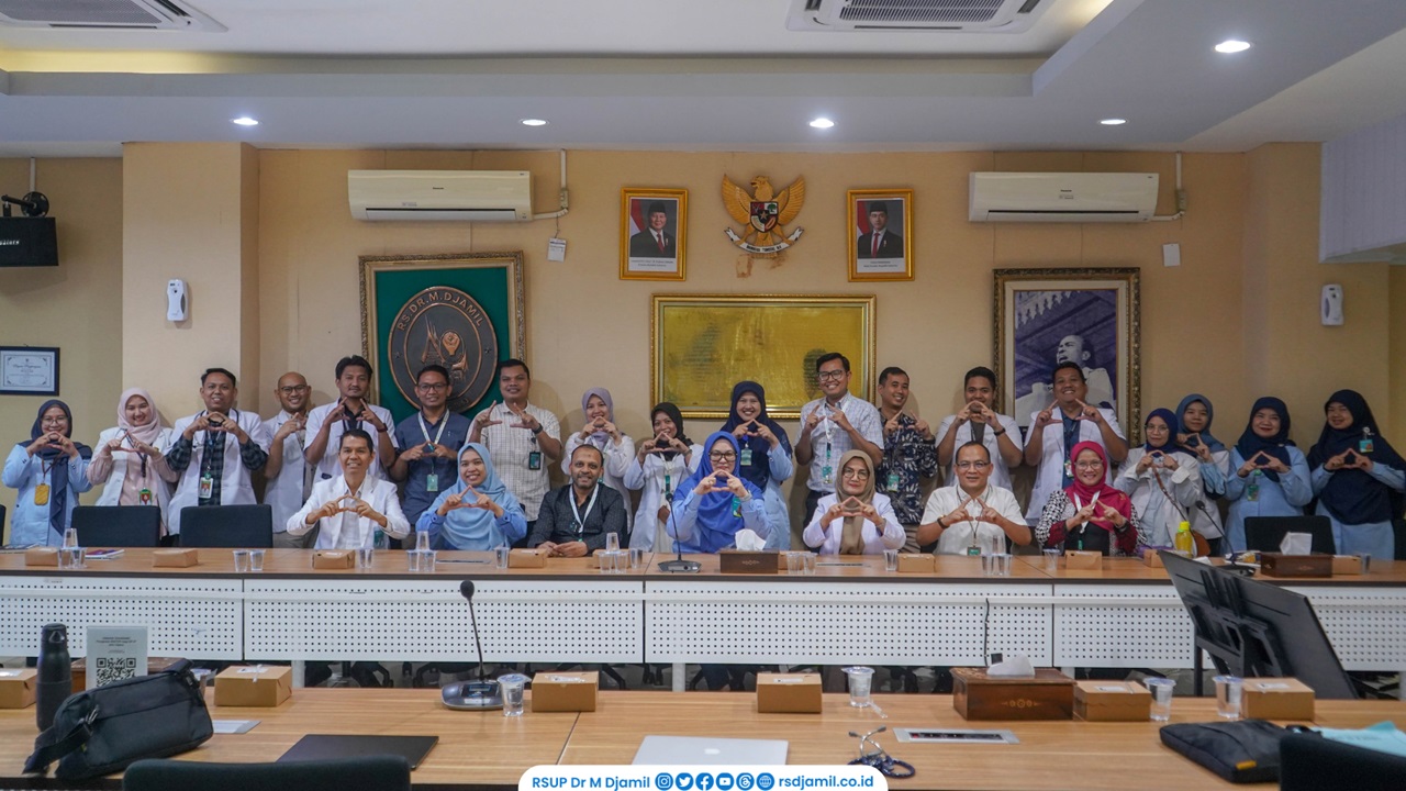 RS M Djamil Terima Kunjungan Konsultan Pulmonologi Intervensi dari The Royal Hospital Oman