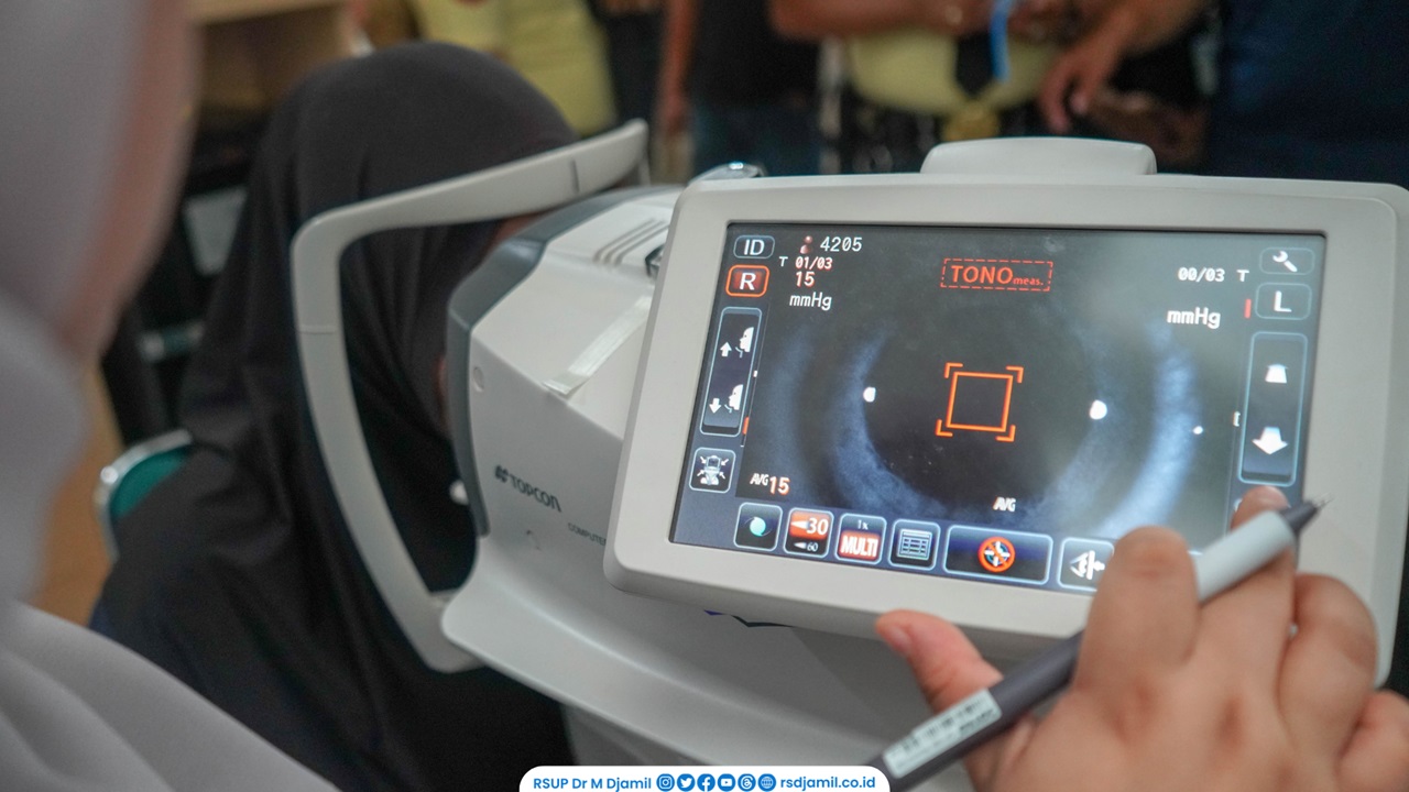 RS M Djamil Ajak Jaga Kesehatan Mata di World Sight Day 2026