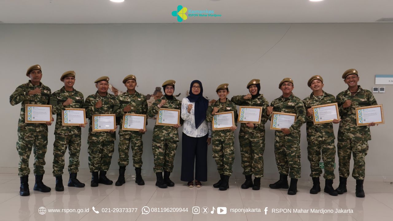 Penyerahan Sertifikat Penghargaan Komcad ASN Kementerian Kesehatan Gelombang II Tahun 2026 di Lingkungan RSPON Mahar Mardjono Jakarta 