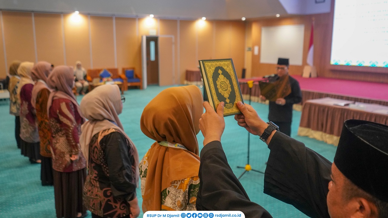 RS M Djamil Lantik 18 Pejabat Fungsional dan Satu PNS