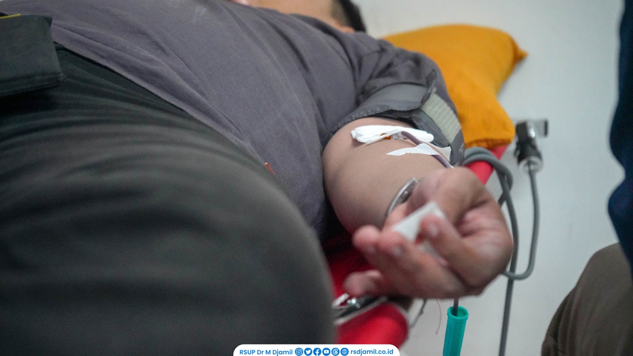Jelang HKN ke 62 dan HUT ke 73 RS M Djamil Gelar Aksi Kesehatan di Kampus Syedza Saintika