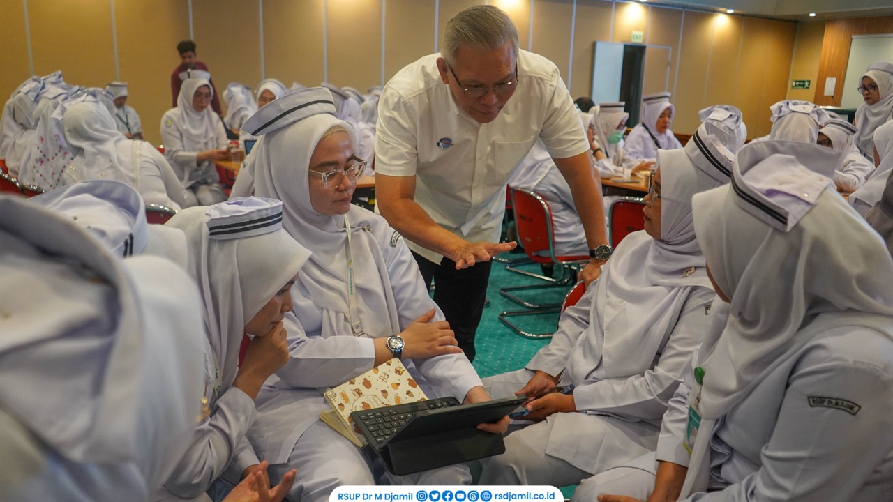 Seminar World Patient Safety RS M Djamil Pelajari Hospital Comprehensive Assessment