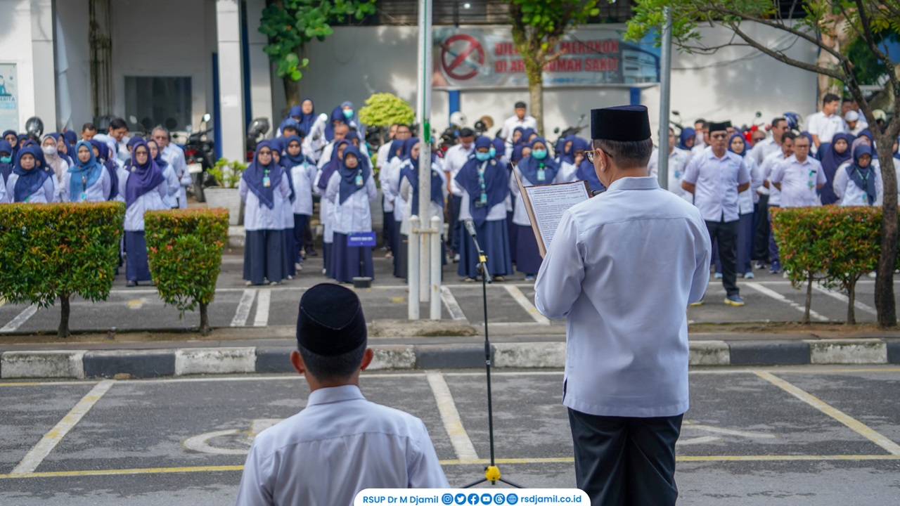 RS M Djamil Peringati Hari Sumpah Pemuda ke 98 dengan Semangat Patriotik dan Empati