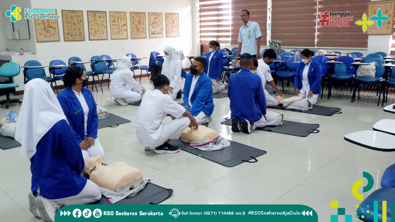 STIKes Tujuh Belas Karanganyar Ikuti Wor