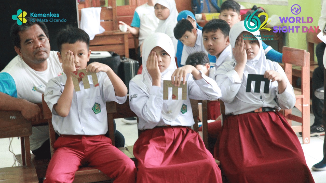 PMN RS Mata Cicendo hadir di MI Baiturrohim Bandung